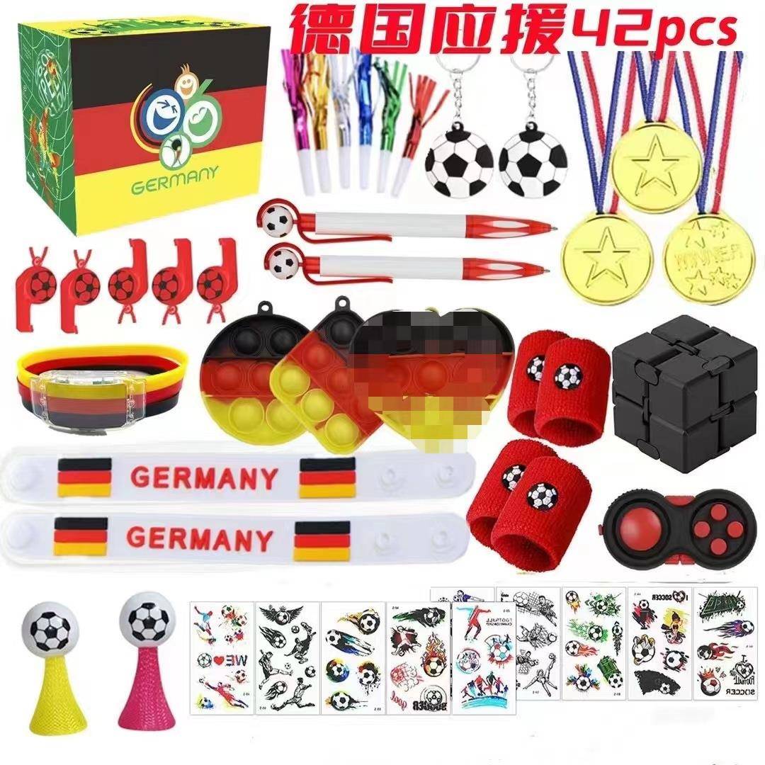 2026世界杯足球篮球玩具 DIY足球配件手环套装 球迷比赛助威道具