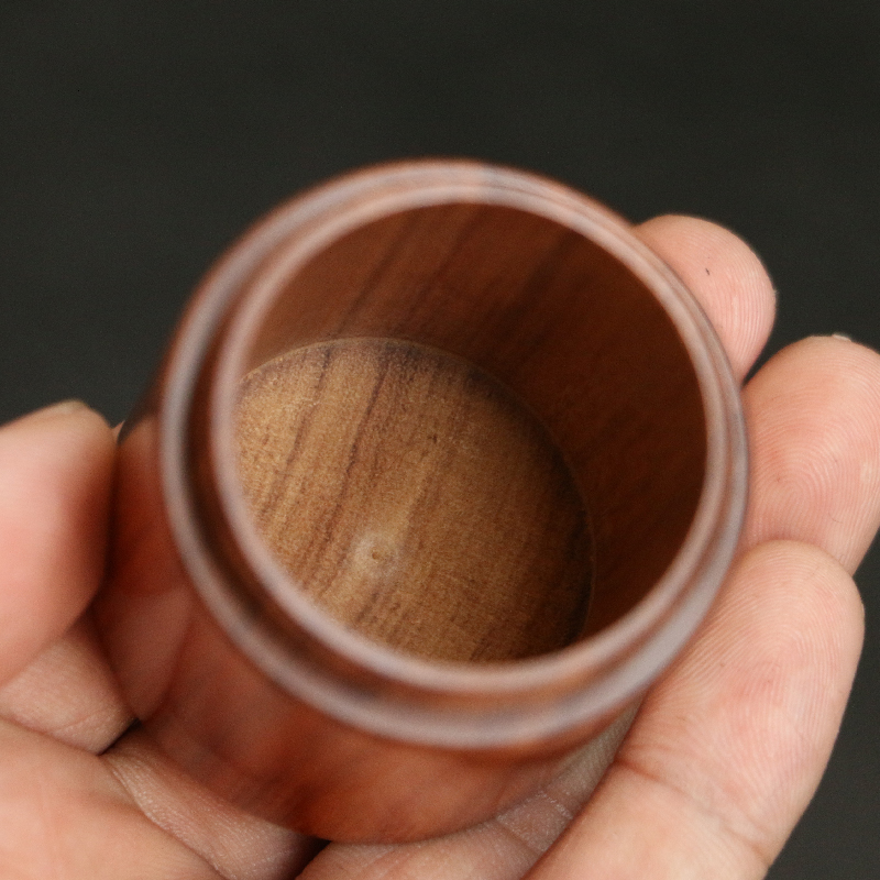 直径.5高厘米鸡翅木一体形成螺纹口精工制作香粉罐小号茶叶罐