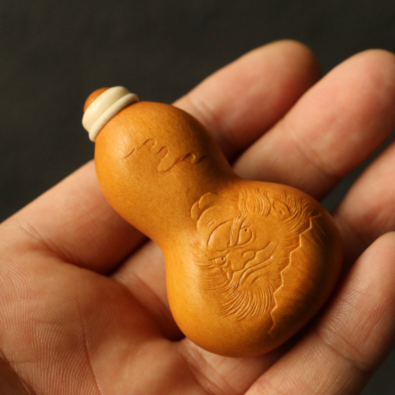 【鼻烟壶】河北保定老葫芦压花老葫芦"钟馗"鼻烟壶手把件把玩