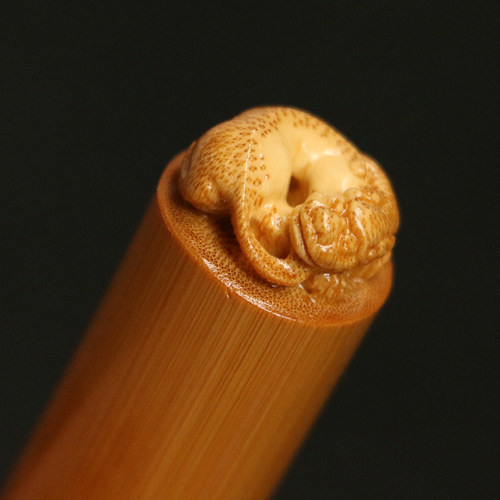 东阳名家张念超本工精工雕刻实心竹老料螭龙竹雕手把件把玩竹