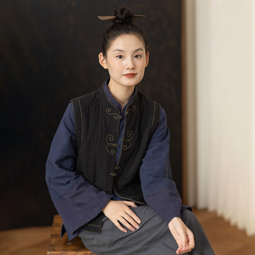 大拙东方美学古典之美蝴蝶盘花扣亚麻棉双层马甲241120