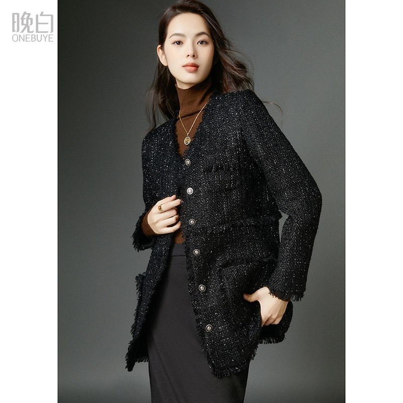 晚白秋冬时尚简约淑女气质夹棉外套高级感小香风中长款大衣女
