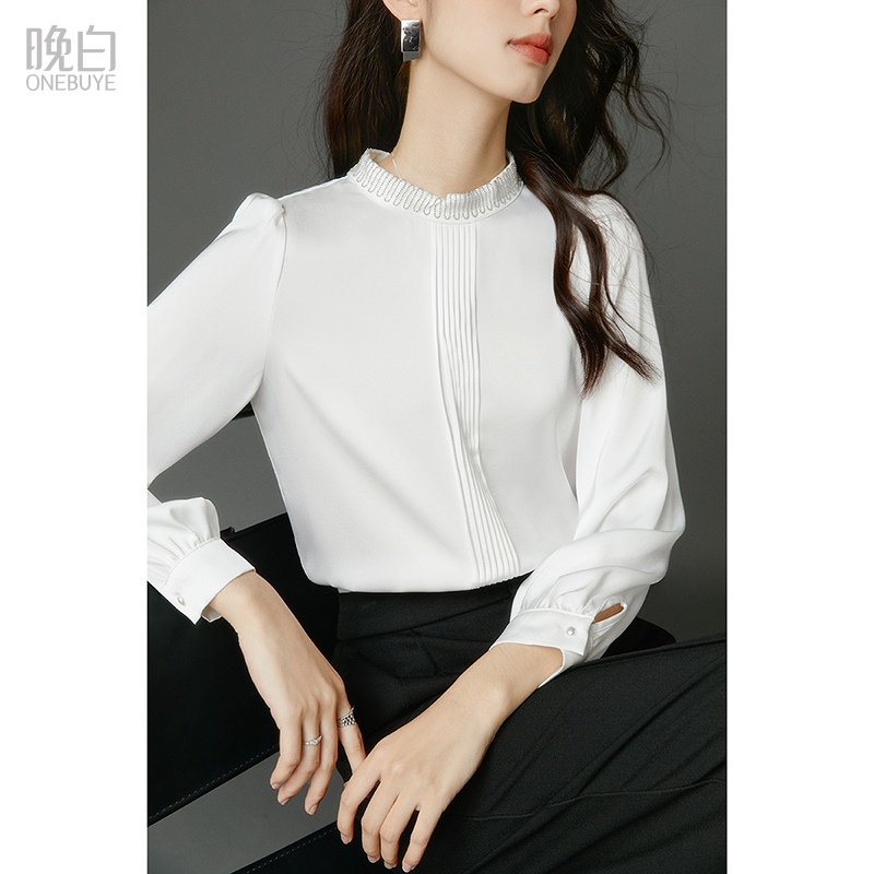 晚白2025春季新款时尚简约休闲衬衣今流行气质纯色通勤衬衫女