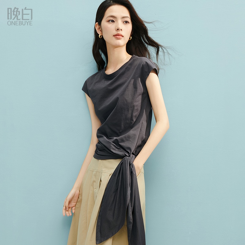 晚白简约气质弹力宽松亲肤T恤