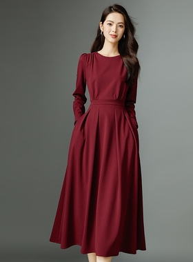 晚白2025秋冬新款女装法式圆领气质通勤时尚红色裙子长袖连衣裙女