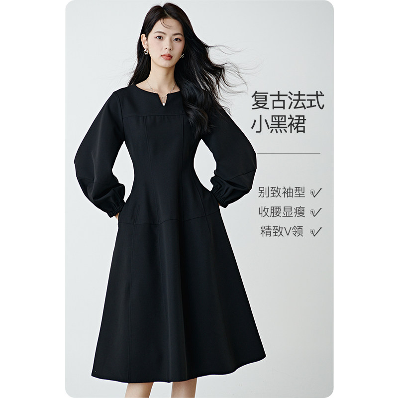 晚白简约收腰通勤连衣裙图片