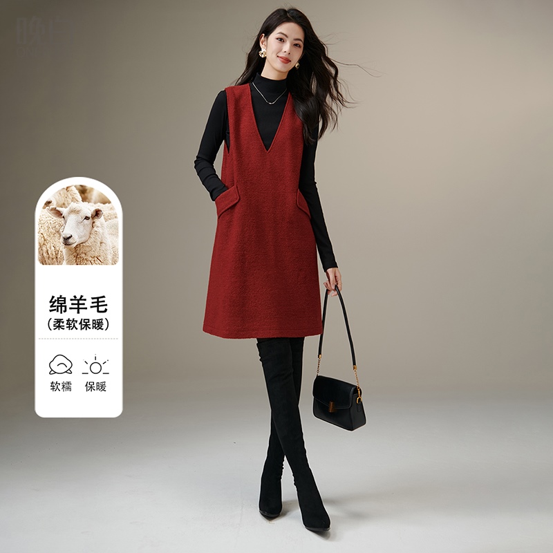 晚白无袖中国红V领羊毛连衣裙