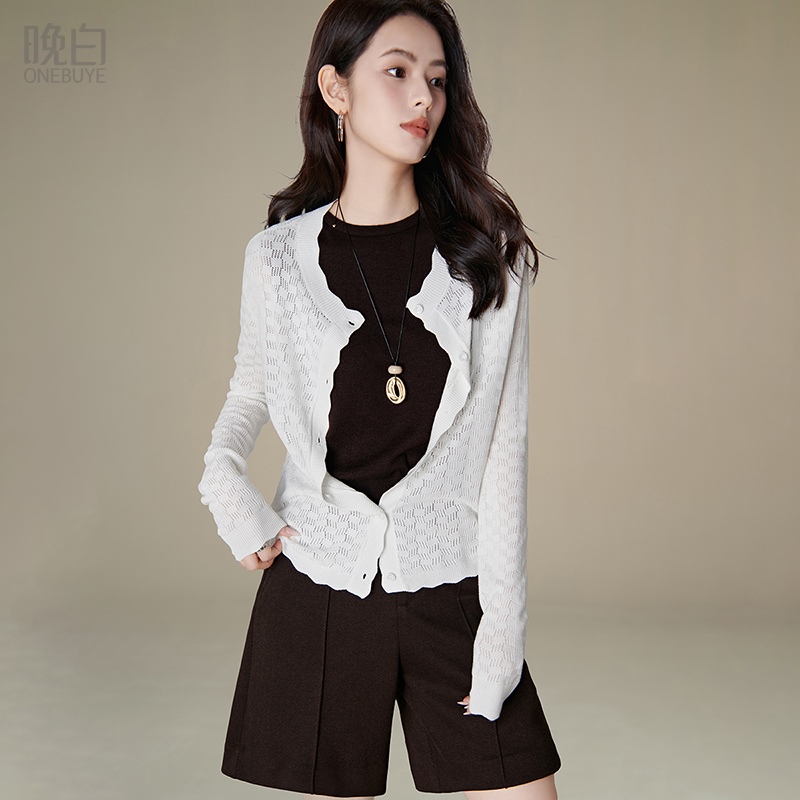 晚白高弹镂空修身针织开衫