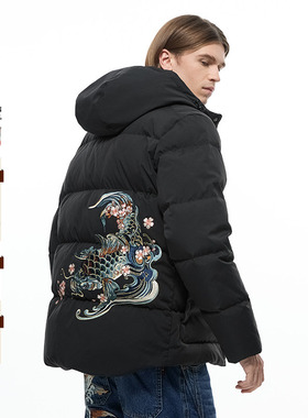 ONIARAI/鬼洗秋季泥棒蓝花锦鲤宽松刺绣男士白鸭绒羽绒服 N340171