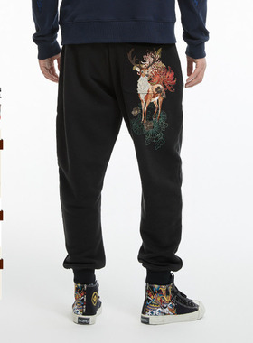 ONIARAI/鬼洗24秋冬新品泥棒蓝雕花鹿绣花加绒针织裤男式 N540163