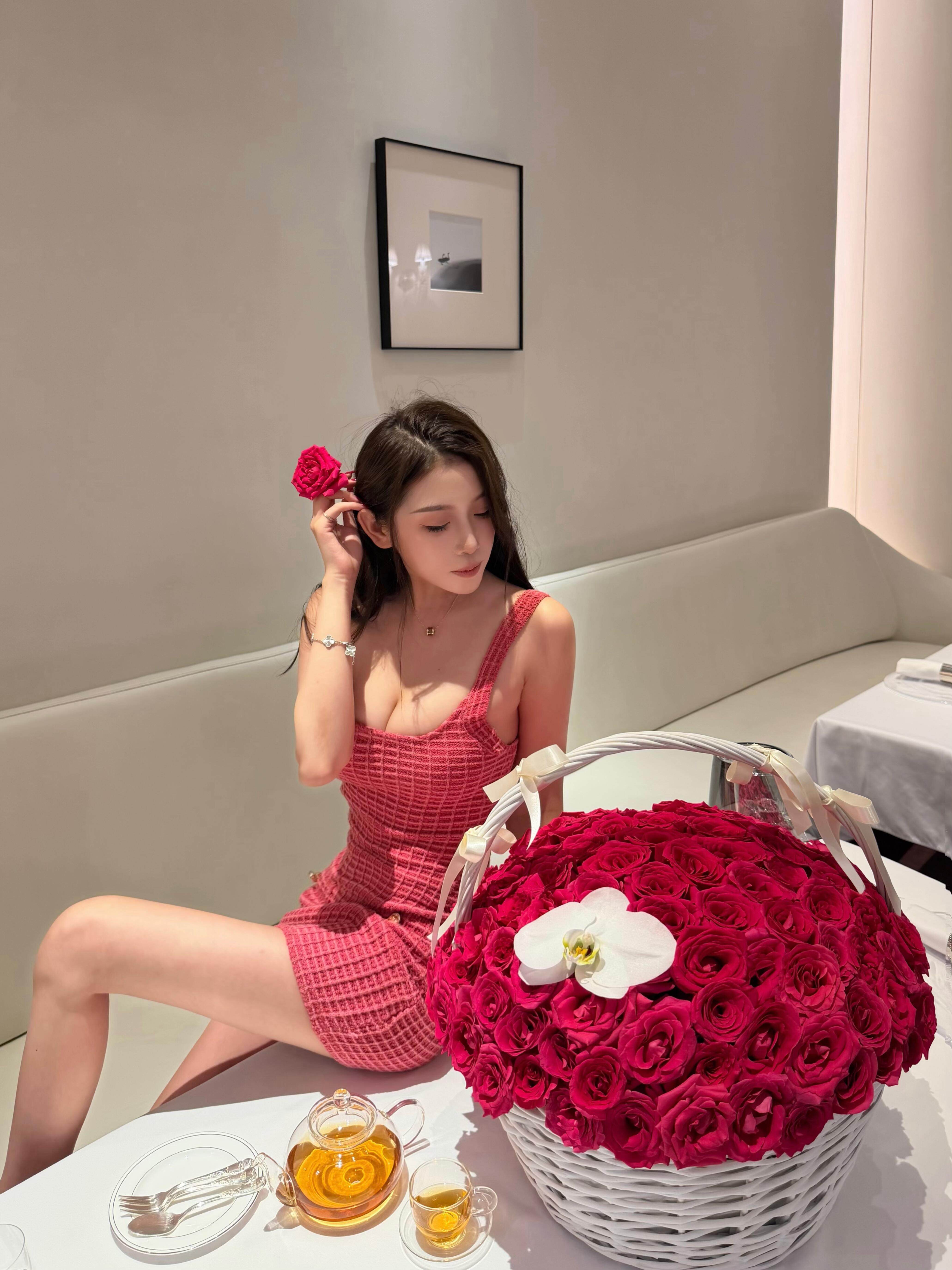 情人圣诞节手提花篮永生玫瑰生日聚会表白求婚送女友闺蜜老婆礼物