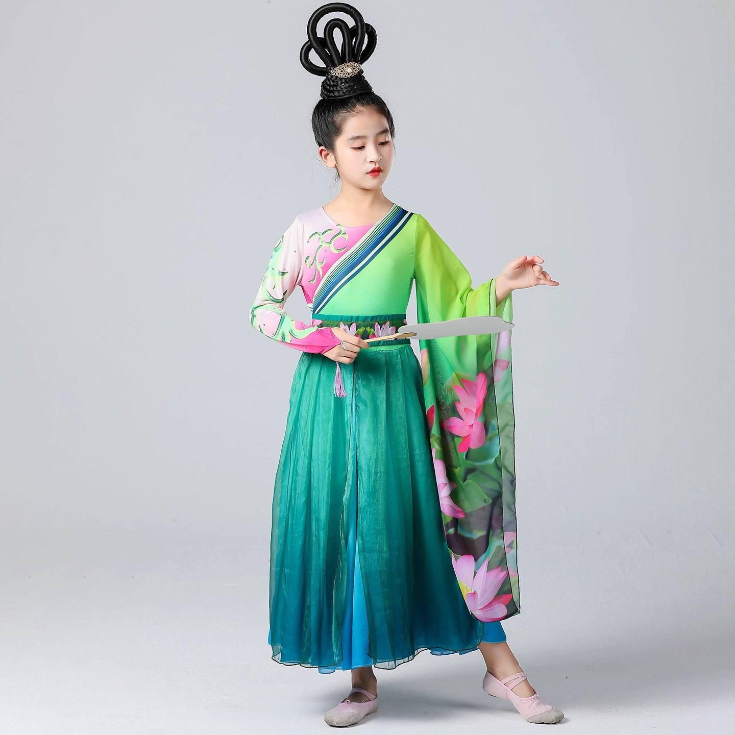 儿童古典舞流水浮莲演出服