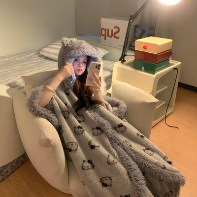 HelloKitty珊瑚绒可爱连帽睡袍女