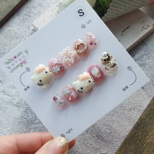 粉色公主款穿戴甲妙甲生花美甲