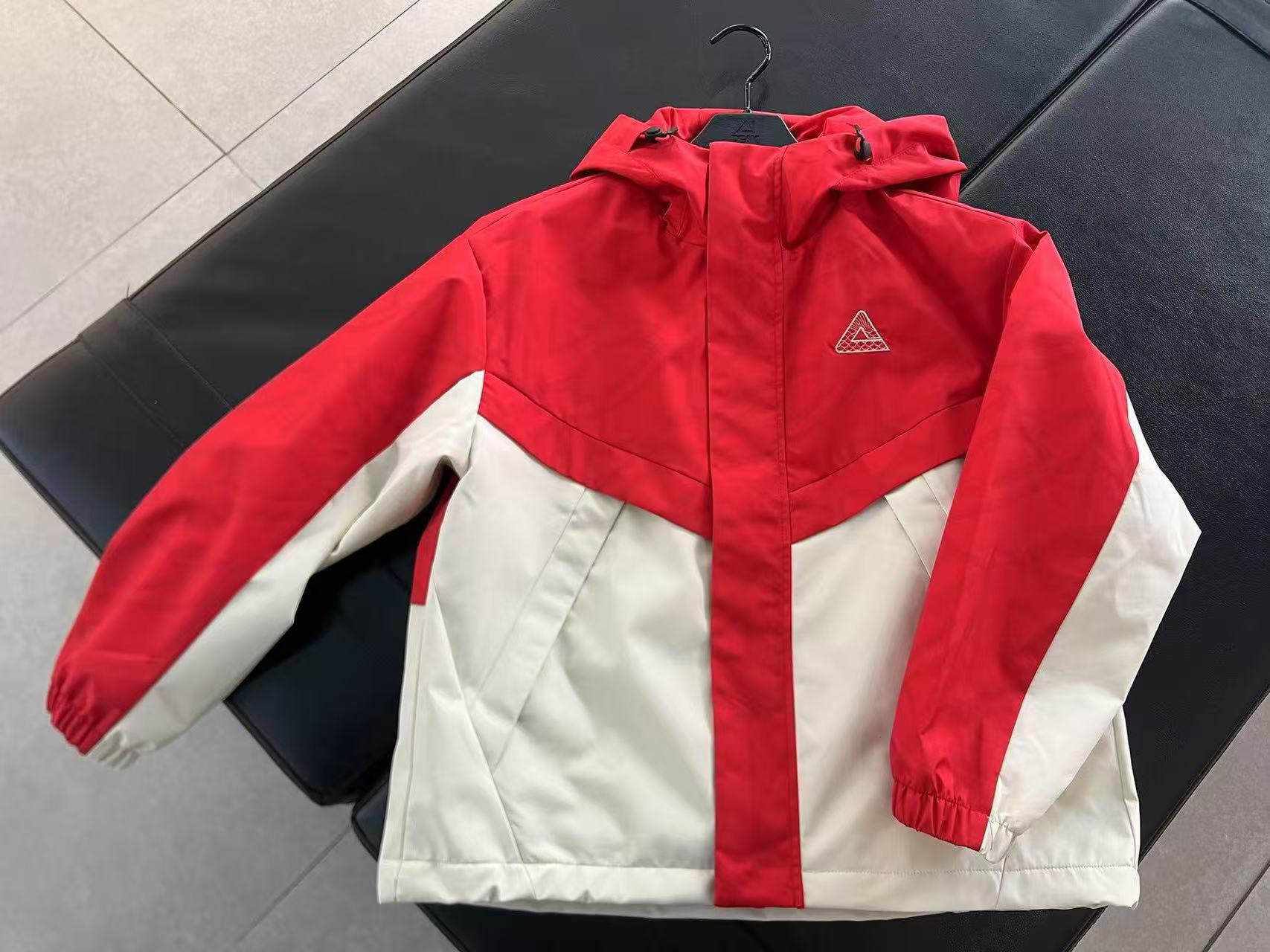 匹克2025新款男女加绒外套拼色连帽防风衣冲锋衣F2251097