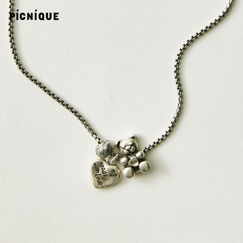 Theater小熊抱抱爱心项链