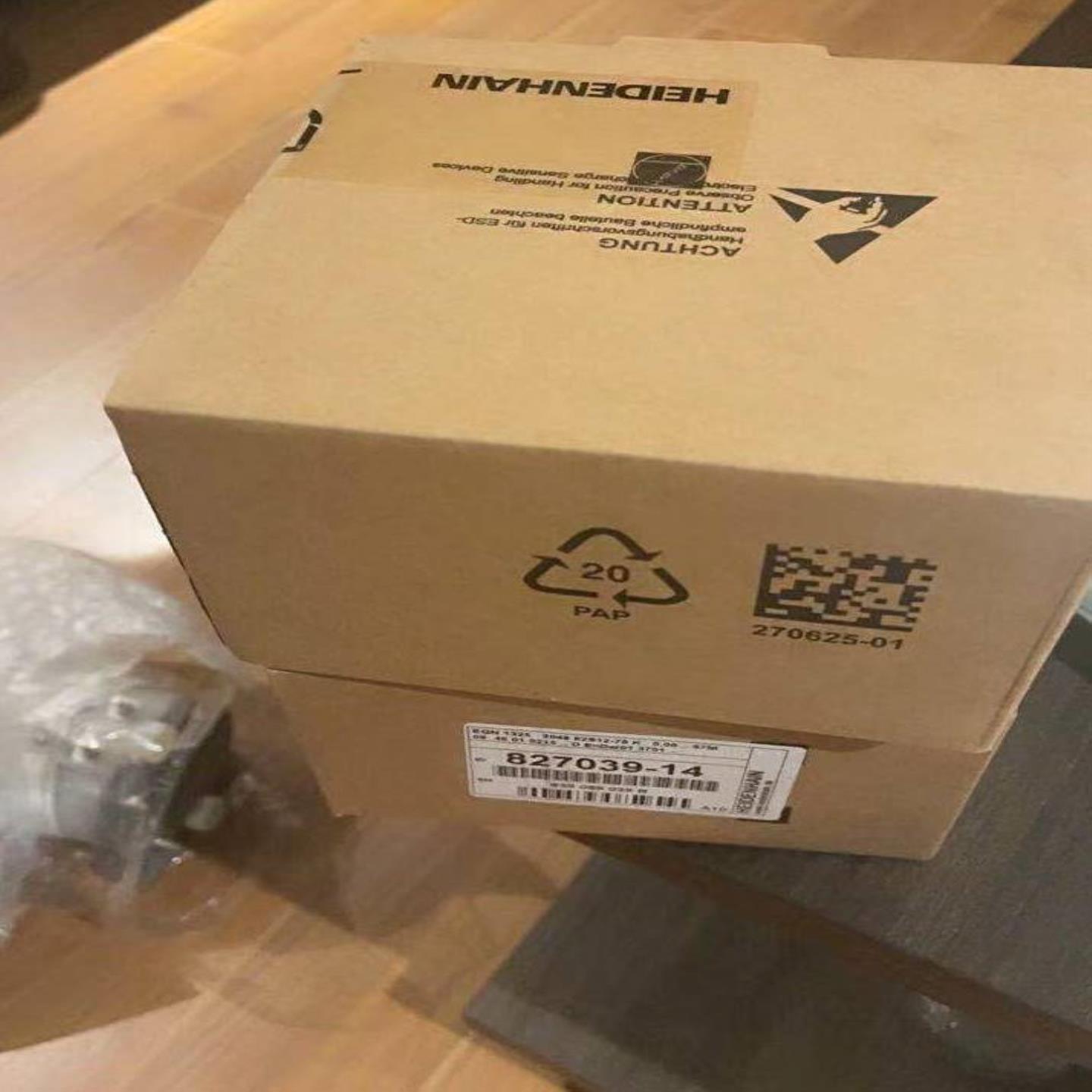 配件HEIDENHAIN 海德汉原装进口编码器 EQN1325-2048 ID8议价