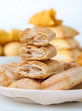 Lago爱利地意大利进口糖酥饼杏味酥饼千层饼干小吃零食酥脆非油炸