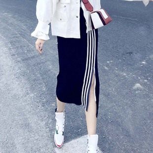 前侧开叉四道杠休闲半身裙包臀裙子女夏装ins超火港味运动高腰裙