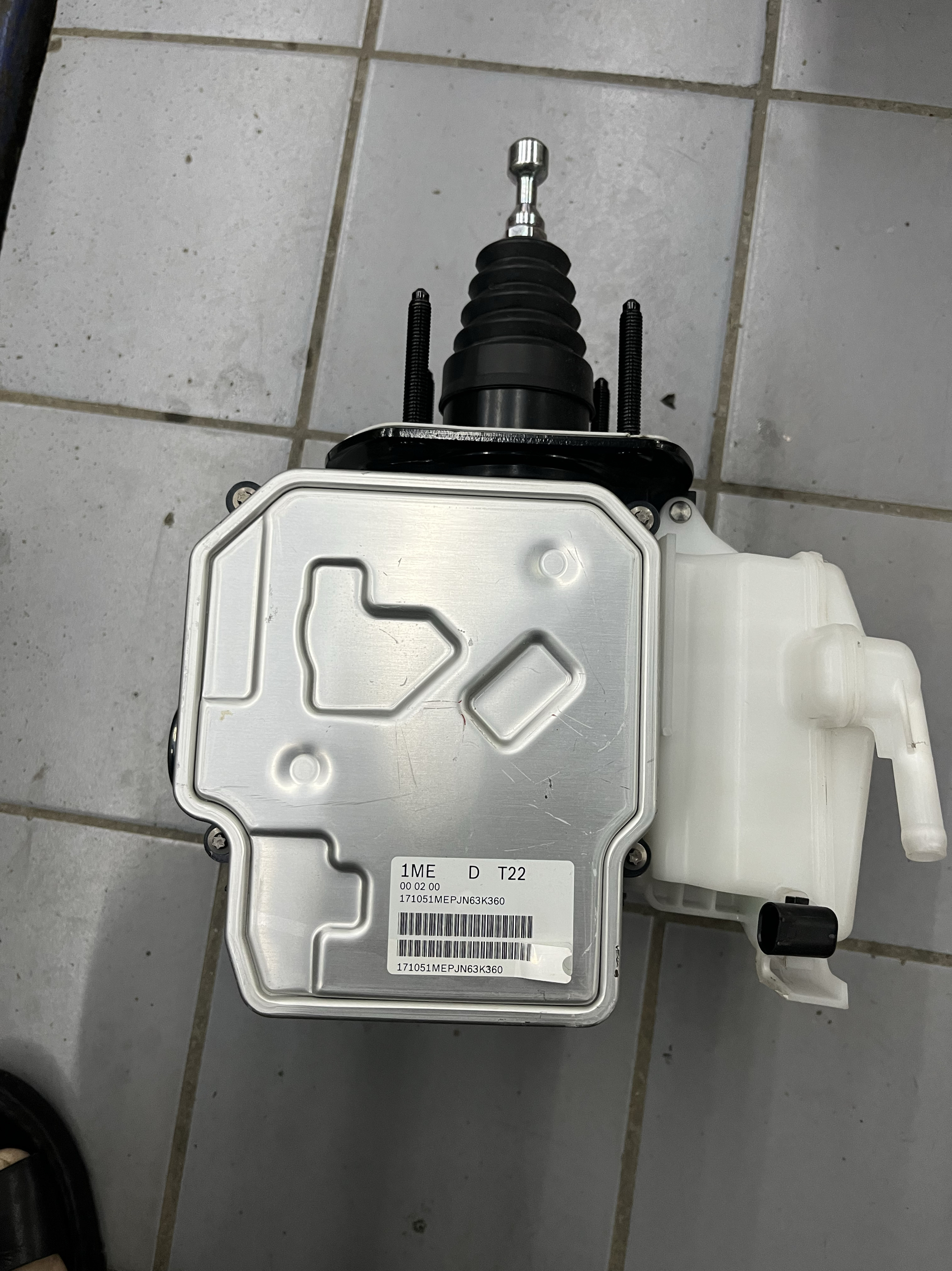 比亚迪刹车总泵ABS泵刹车大力鼓试验车纯拆车件大量有货