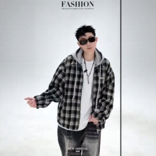 2026新款男外套春秋假两件连帽夹克男港风格子外套潮牌青少年上衣