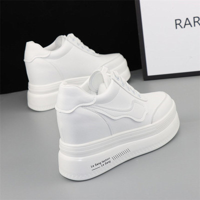 厚底内增高秋季显瘦休闲运动鞋