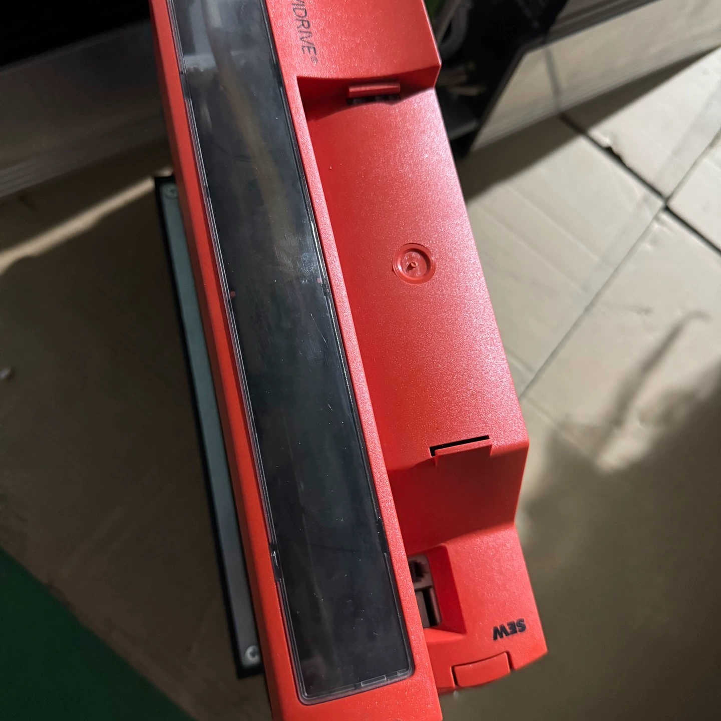 MDX61B0110-5A3-4-0T SEW变频器，二手实