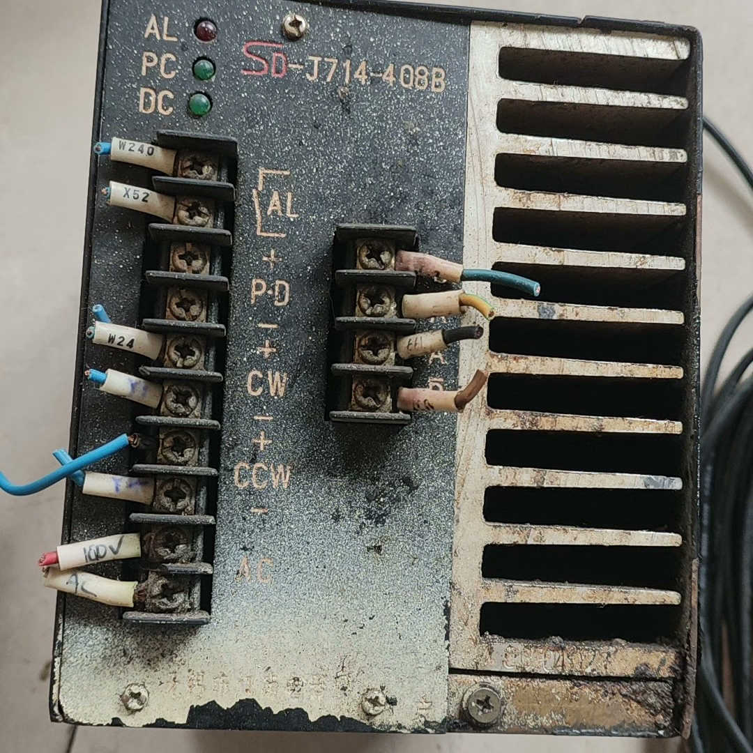 s-J714-408B步进驱动器,成色如图，拆机包好，需要的