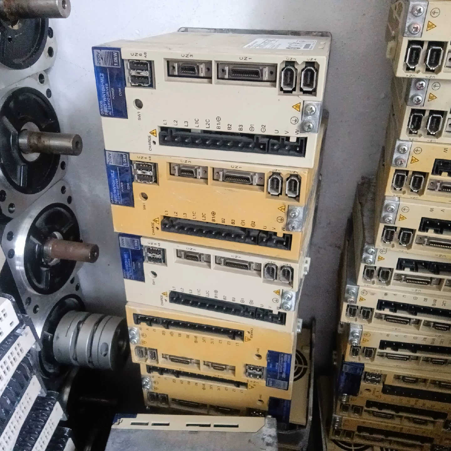 驱动器R88D-WN10H-ML2，拆机的，5个起卖4