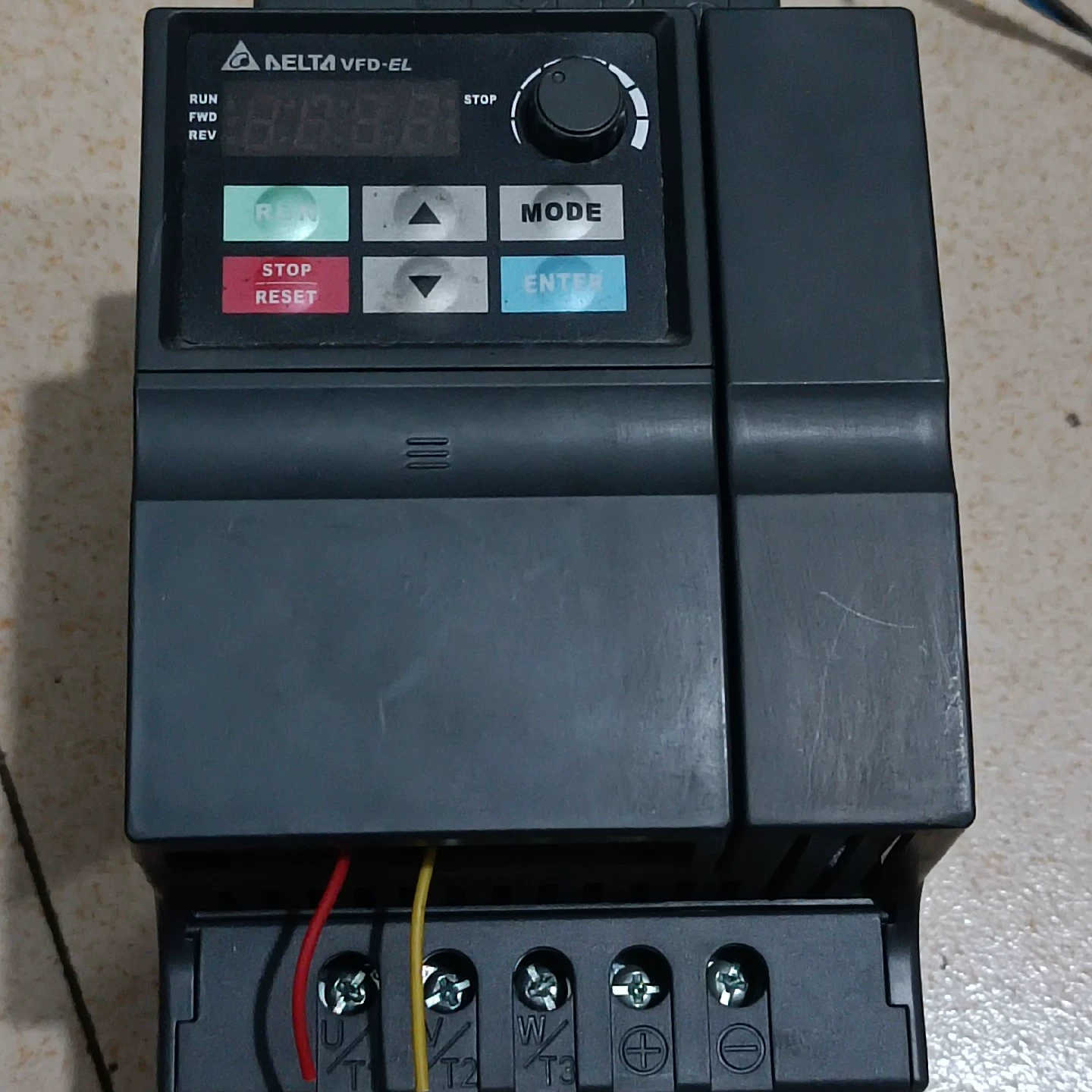 台达变频器VFD-EL系列VFD022EL21A 2.2KW