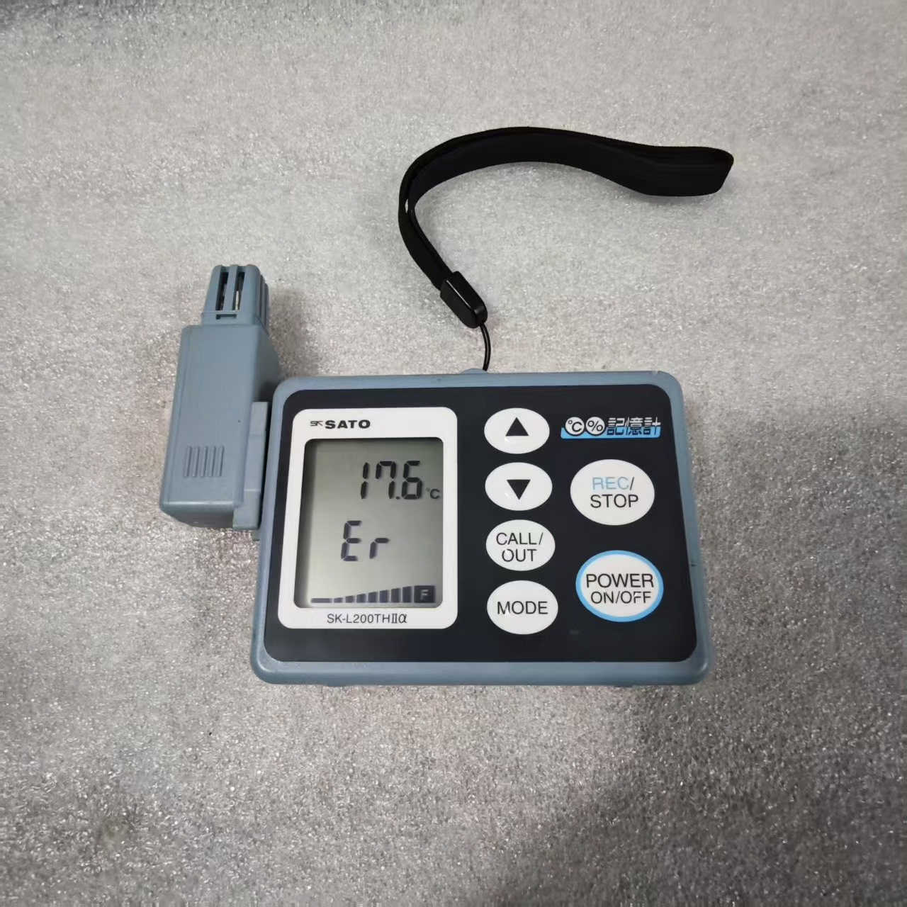 日本佐藤温湿度计 SK-L200THIIα 带感应器 电子式