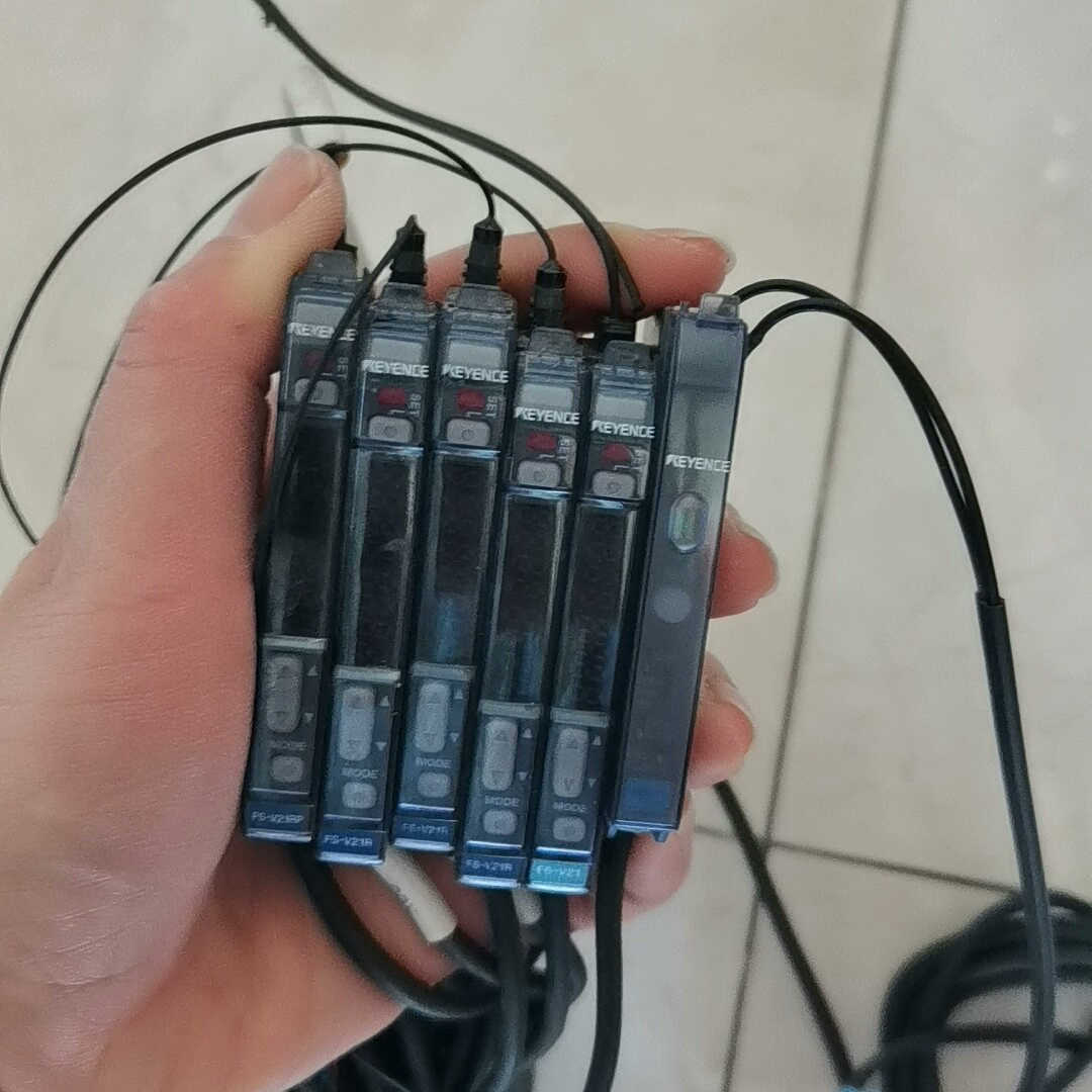 基恩士光纤放大器FS-V21R FS-V21RP PS-T1