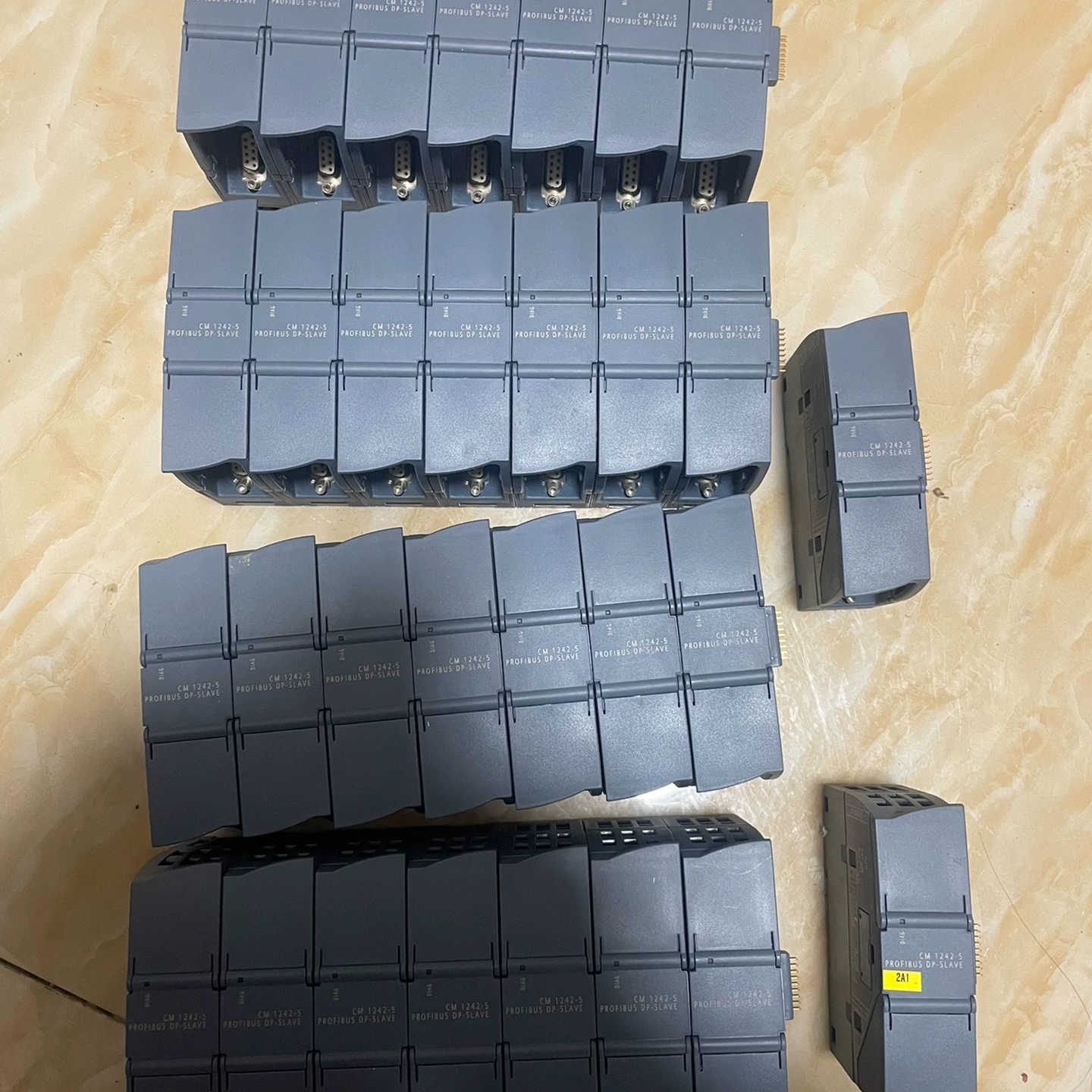 S7-1200 242-5DX30-0XE0，实图拍摄