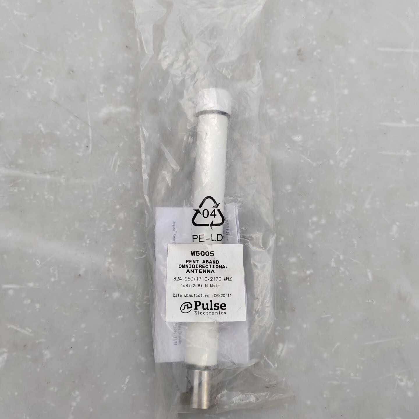 W5005 天线824-960mhz/1710-2170MH