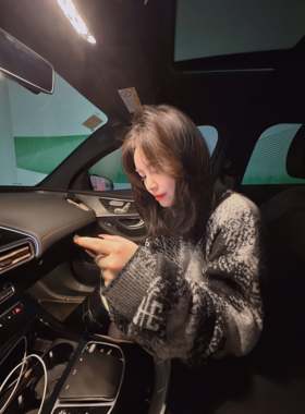 清仓！中长款复古法式上衣女黑白格纹秋冬宽松显瘦针织休闲毛衣