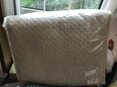 1.6*2.5zarahome样品亚麻棉混纺米色绗缝床盖被子单罩北欧简约式