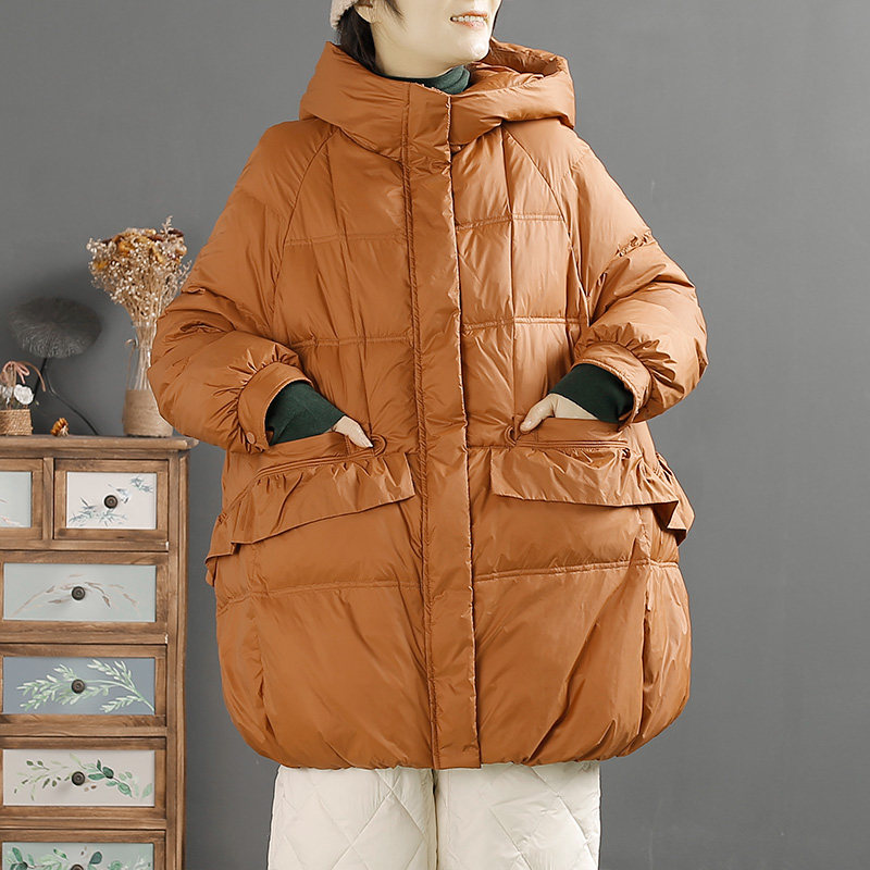 千秋飞燕文艺纯色休闲茧型连帽羽绒服冬季新款宽松白鸭绒气质外套