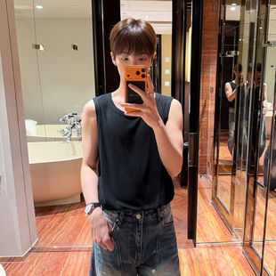 夏天不想穿衣服就闭着眼睛穿它韩系纯色条纹背心男 高林凡