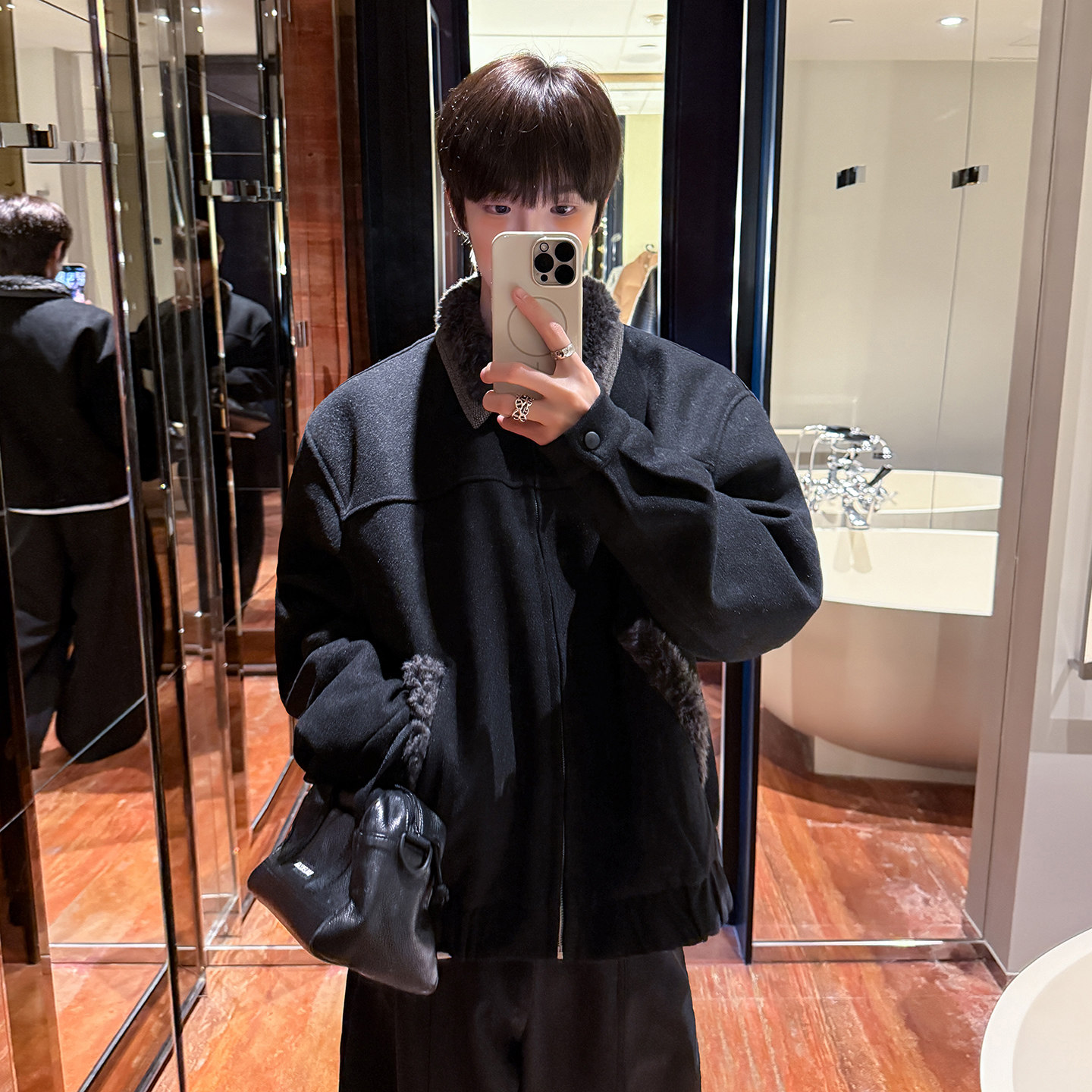 设计感毛领拼接撞色夹克呢料加厚