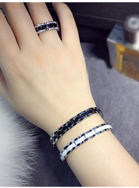 欧美奢华范黑白陶瓷情侣手链时尚单排双排钛钢手环高级感配饰礼物