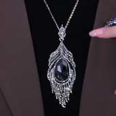 铜合金水晶项链羽毛毛衣链2022年新款 潮女长款 高级感吊坠闪