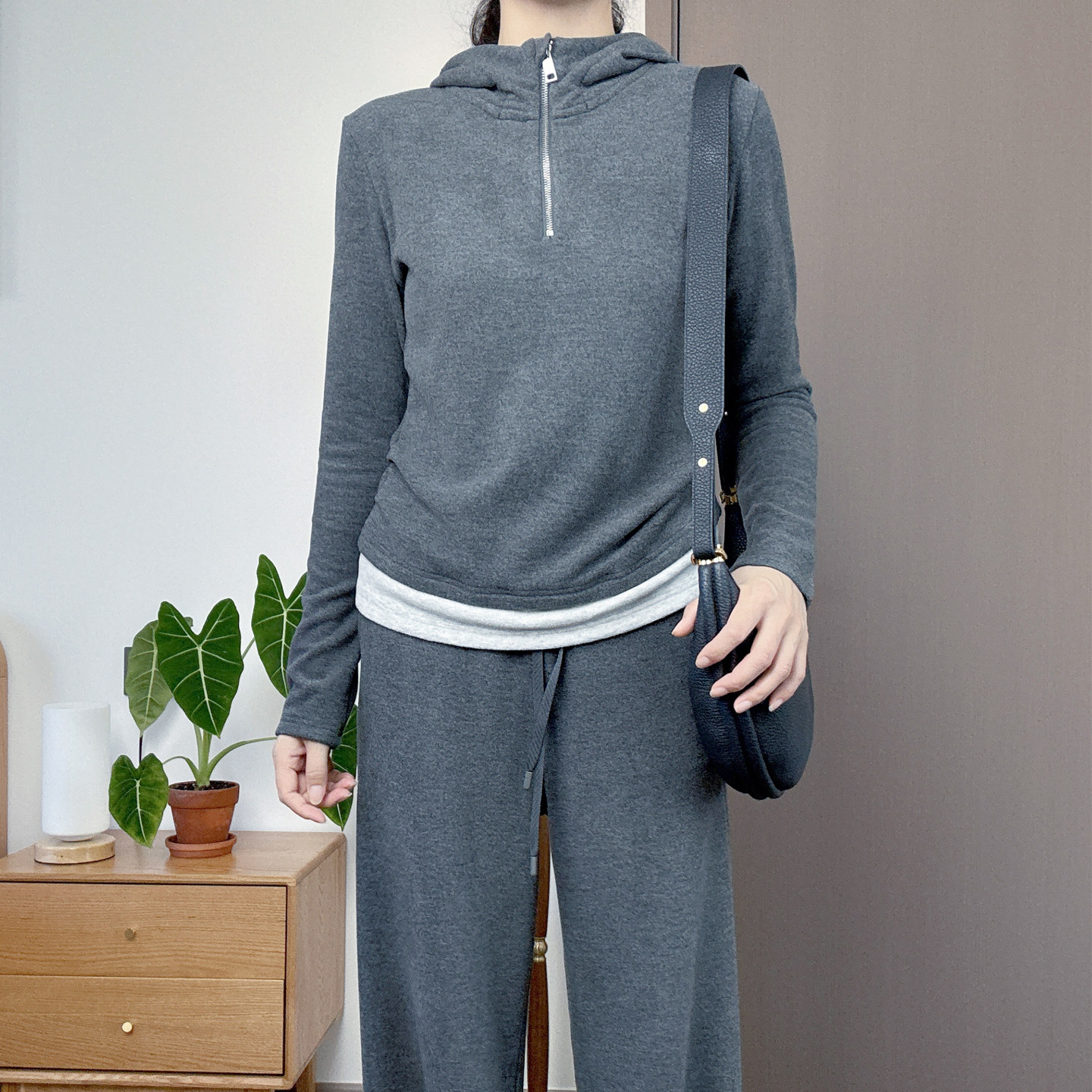 熙熙精选 春秋季新款云朵假两件卫衣 女 高级感休闲外套