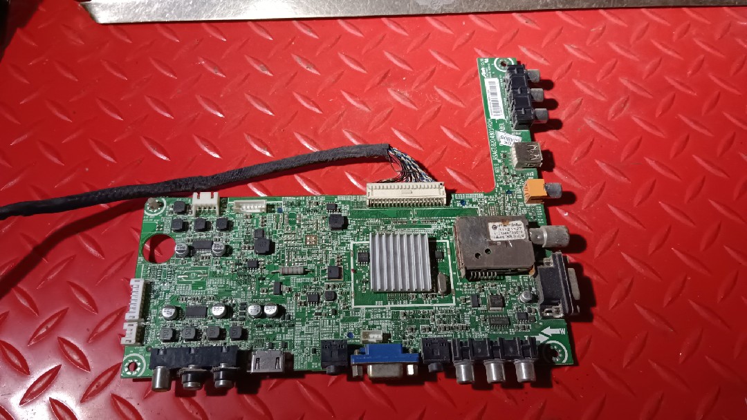 原装海信LED39H310 BOM3主板RSAG7.820.4801/ROH配V390HJ1-LE1