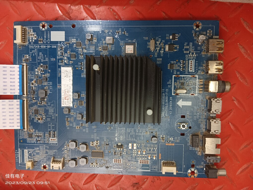 原装长虹55A8U 主板JUC7.820.00233331配屏C550U18-E5-B现货