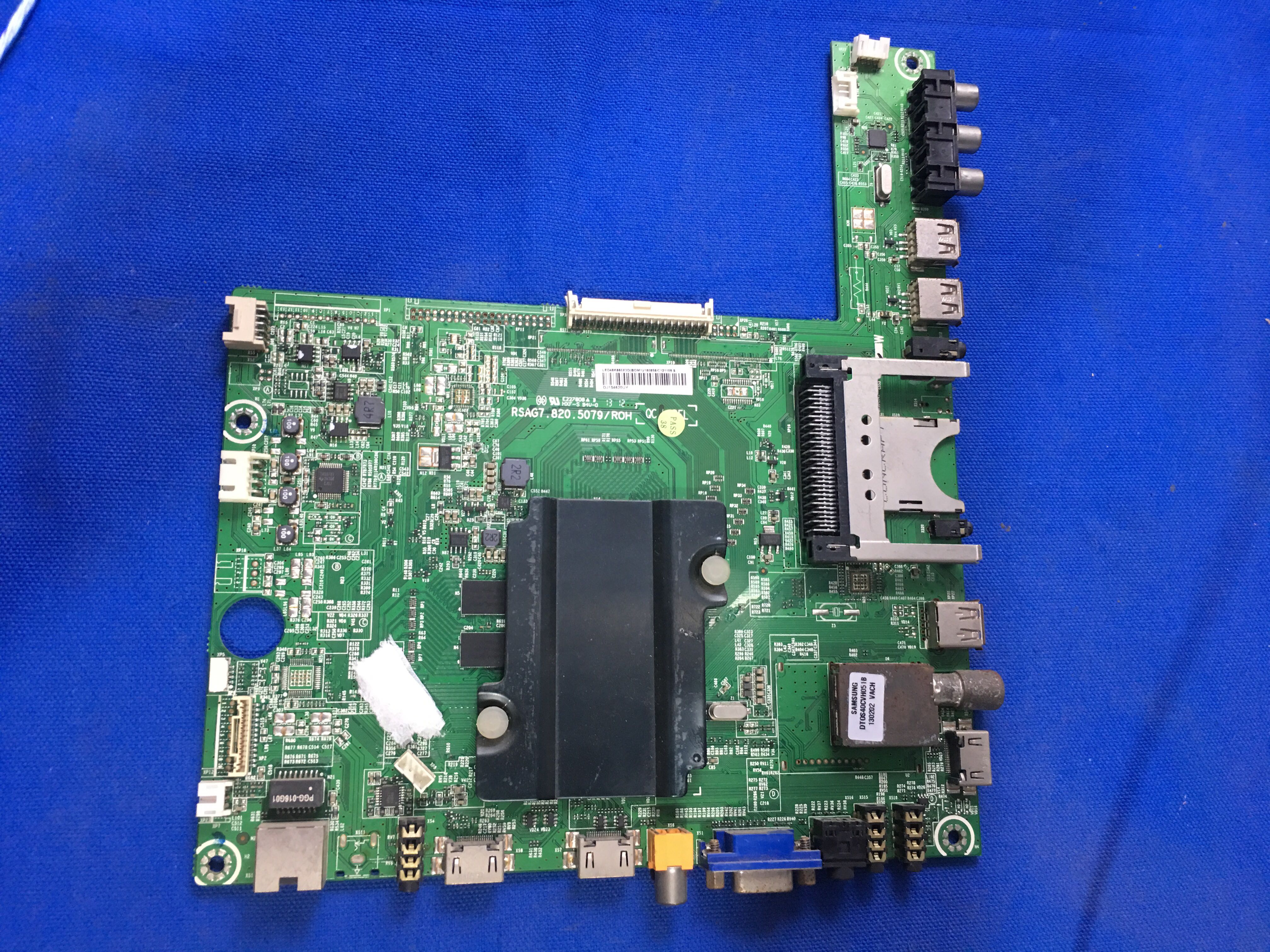 海信LED46K660X3D(BOM1)主板RSAG7.820.5079屏HE460HFR-B51