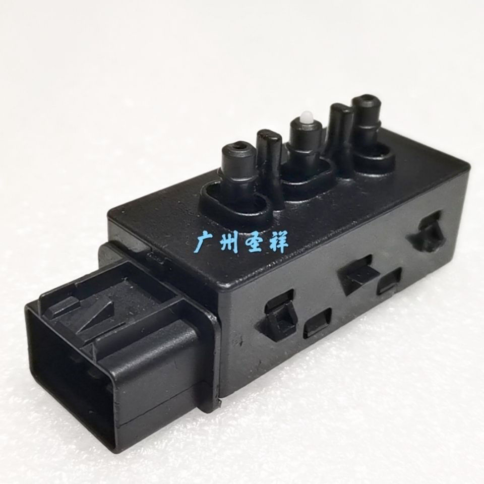 适用别克英朗科鲁兹昂科拉电动座椅开关昂克拉座椅调节器开关配件