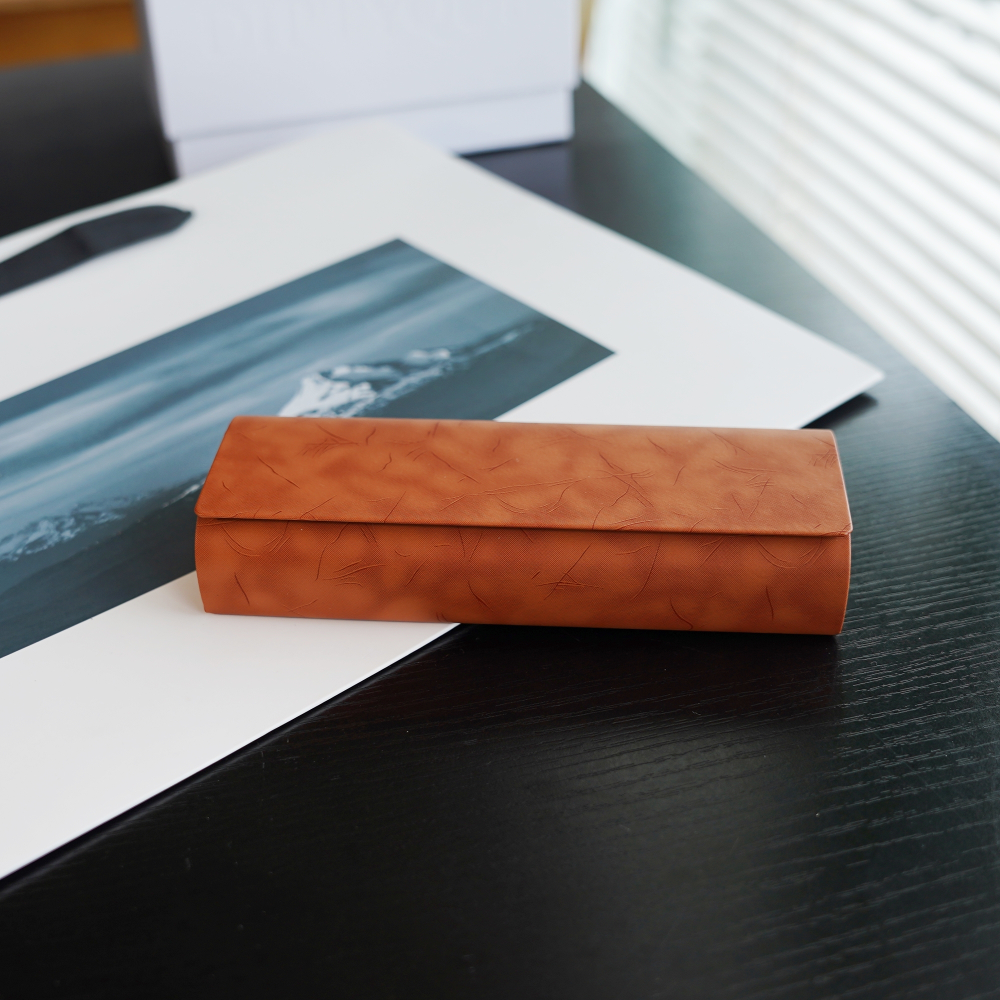 刻纹款便携眼镜盒收纳盒