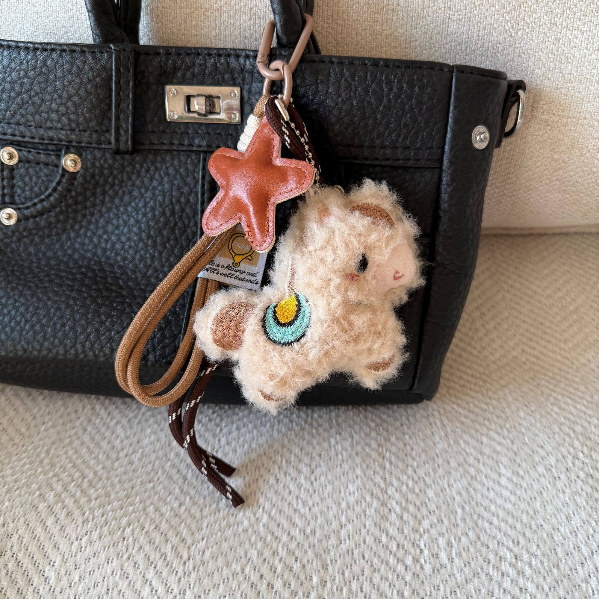 2026马年新款软萌可爱卷毛小马挂绳包包配饰挂饰送礼物女友钥匙扣,节庆用品/礼品,挂饰/生肖挂饰,淘宝优惠券,粉丝福利购,淘宝优惠卷