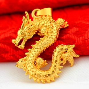2024年龙吊坠12生肖本命年仿黄金镀金坠子镂空龙柱民族图腾男