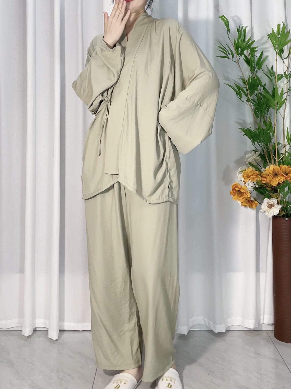 HANMOJI 오리지널 HANFU 남성용 가정복 대각선으로 착용하는 긴팔 정장 성인용 한 요소 단색 잠옷 개선